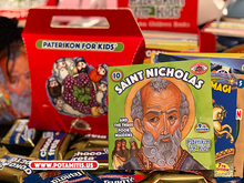 Load image into Gallery viewer, 10 Paterikon for Kids - Saint Nicholas and the Three Poor Girls